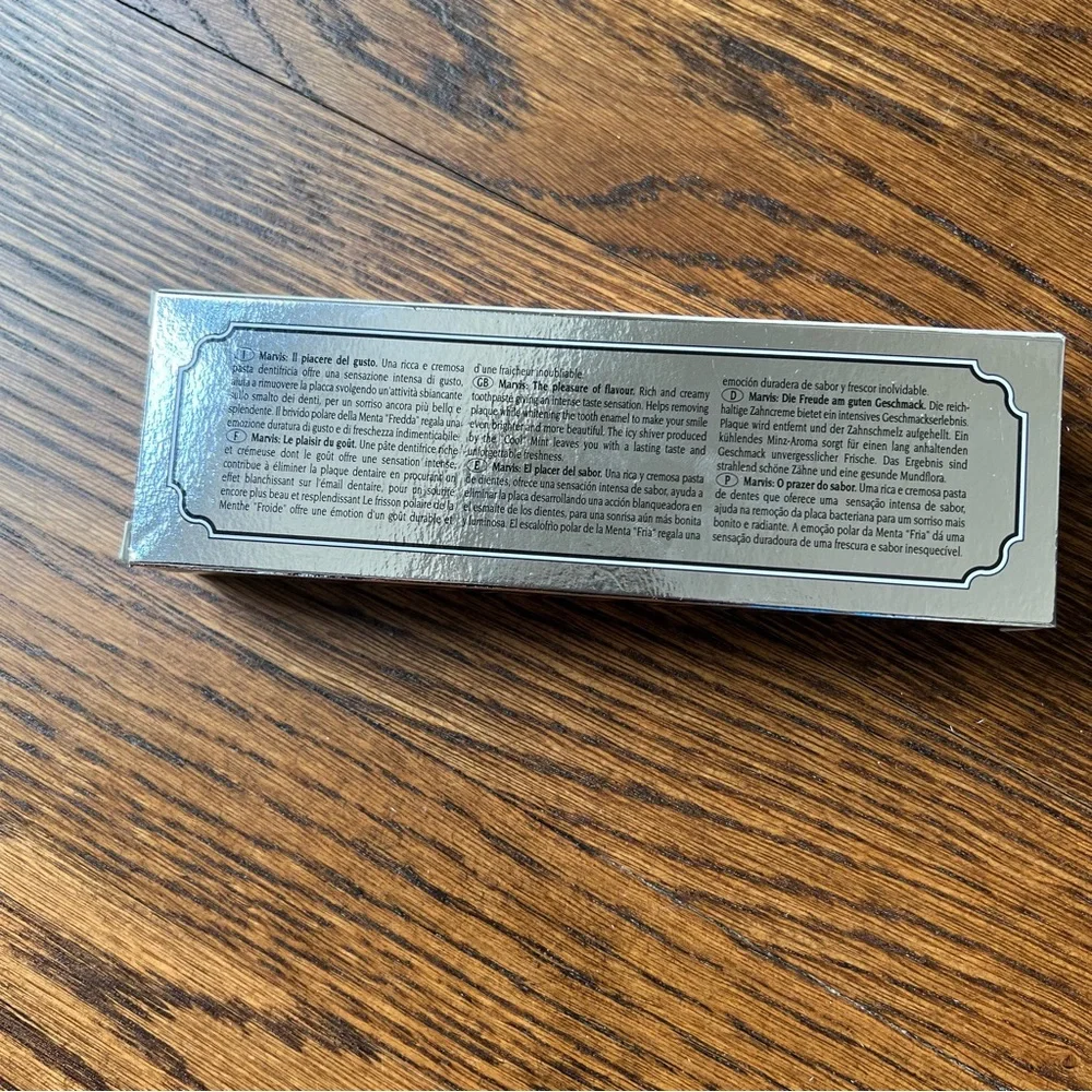 NWT Marvis Whitening Mint toothpaste - Picture 3 of 8